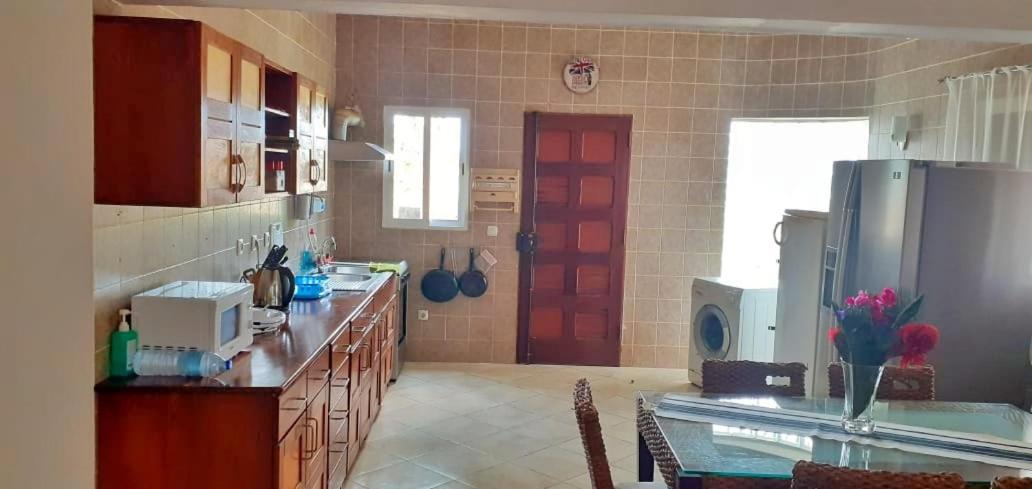 Casa Luis Lägenhet Sao Tome Exteriör bild