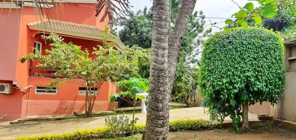 Casa Luis Lägenhet Sao Tome Exteriör bild